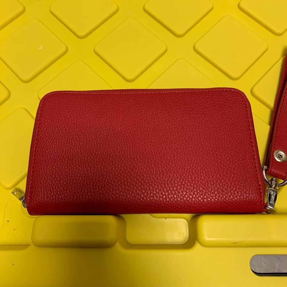 All about the Benjamin’s wallet multiple wallets.